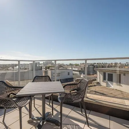 Modern With Private Rooftop شقة أوستيند
